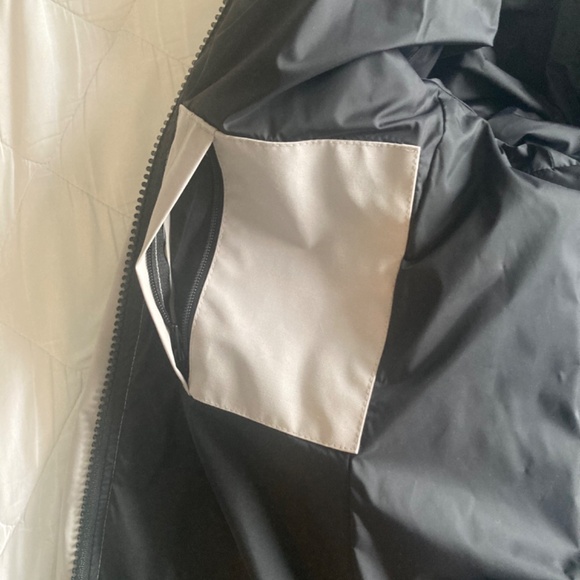 Canada Goose Jacket - Picture 9 of 16